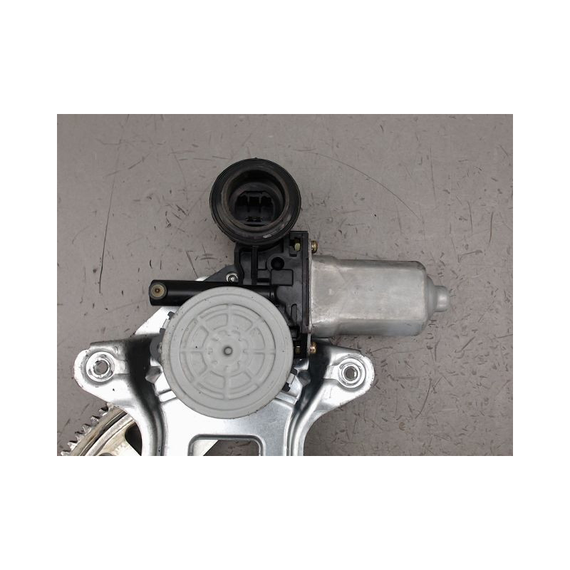MECANISME LEVE-GLACE AVANT DROIT TOYOTA YARIS