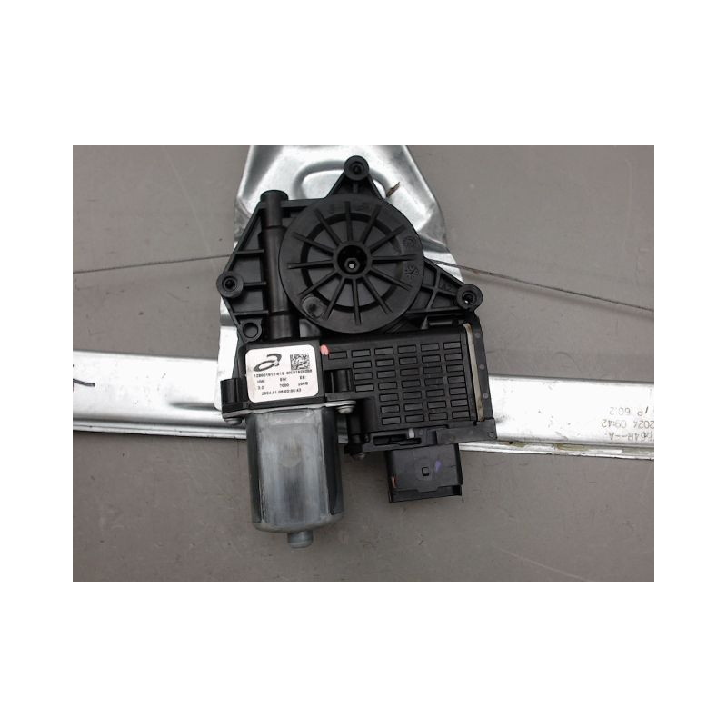 MECANISME LEVE-GLACE AVANT GAUCHE DACIA DUSTER