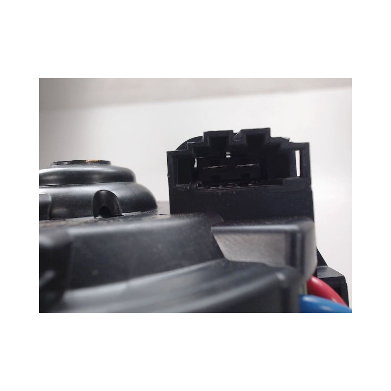 MOTEUR VENTILATEUR CHAUFFAGE DACIA DUSTER