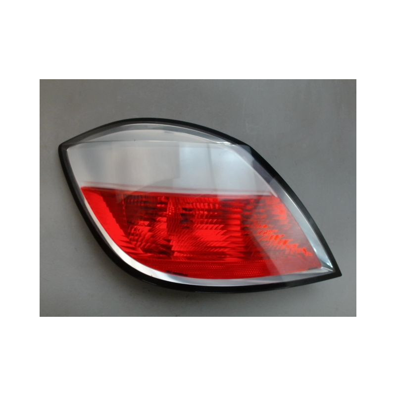 FEU ARRIERE GAUCHE  OPEL ASTRA