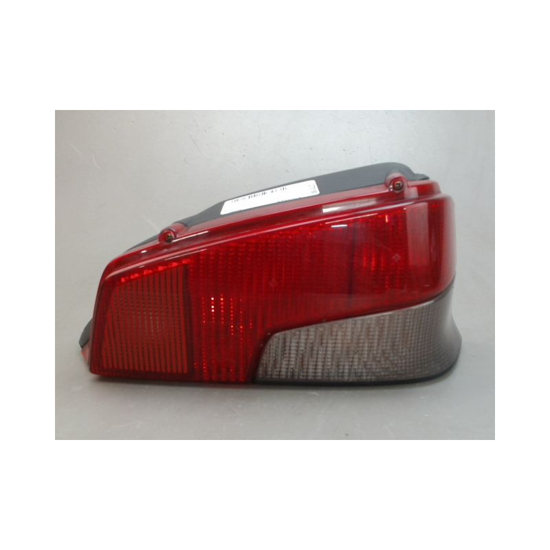 FEU ARRIERE DROIT PEUGEOT 106