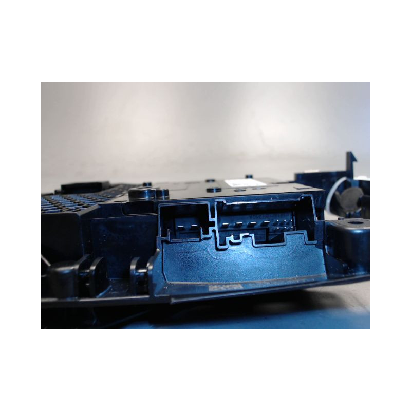 BOUTON COMMANDE TOIT OUVRANT B.M.W. SERIE 1