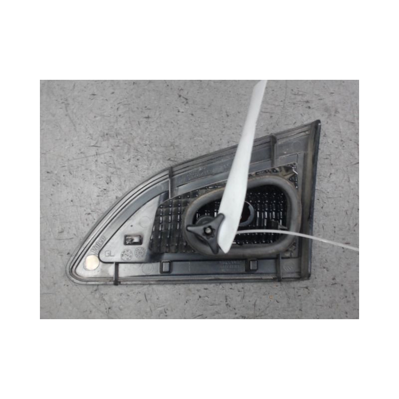 FEU ARRIERE INTERIEUR GAUCHE RENAULT MEGANE