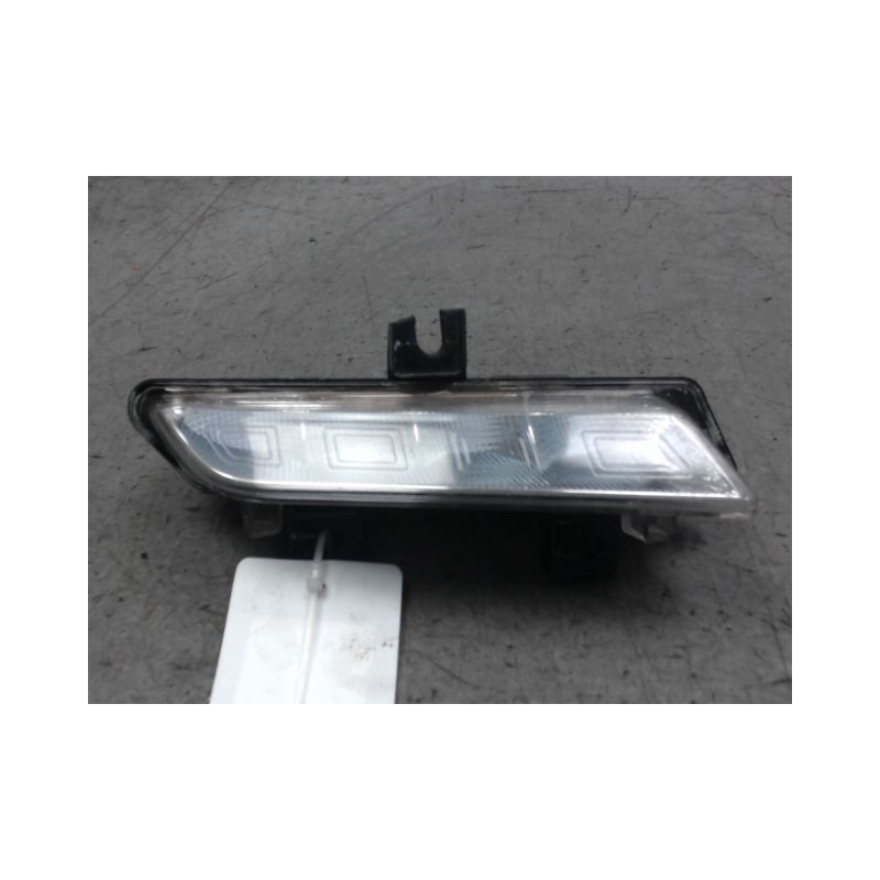 FEUX POSITION DROIT RENAULT CLIO