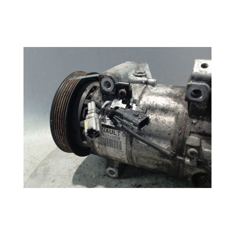 COMPRESSEUR AIR CONDITIONNE RENAULT CLIO IV