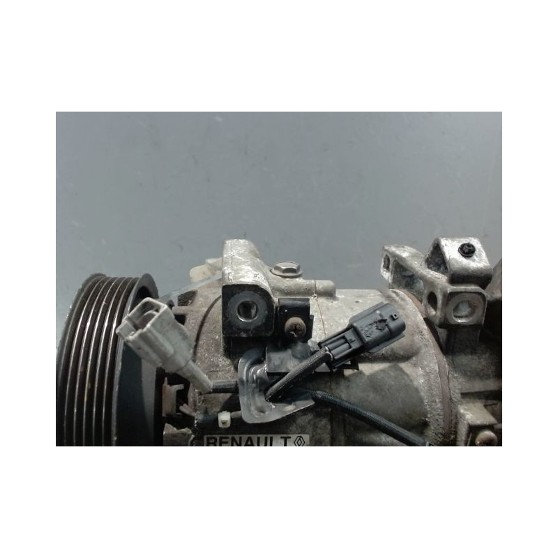 COMPRESSEUR AIR CONDITIONNE RENAULT CLIO IV