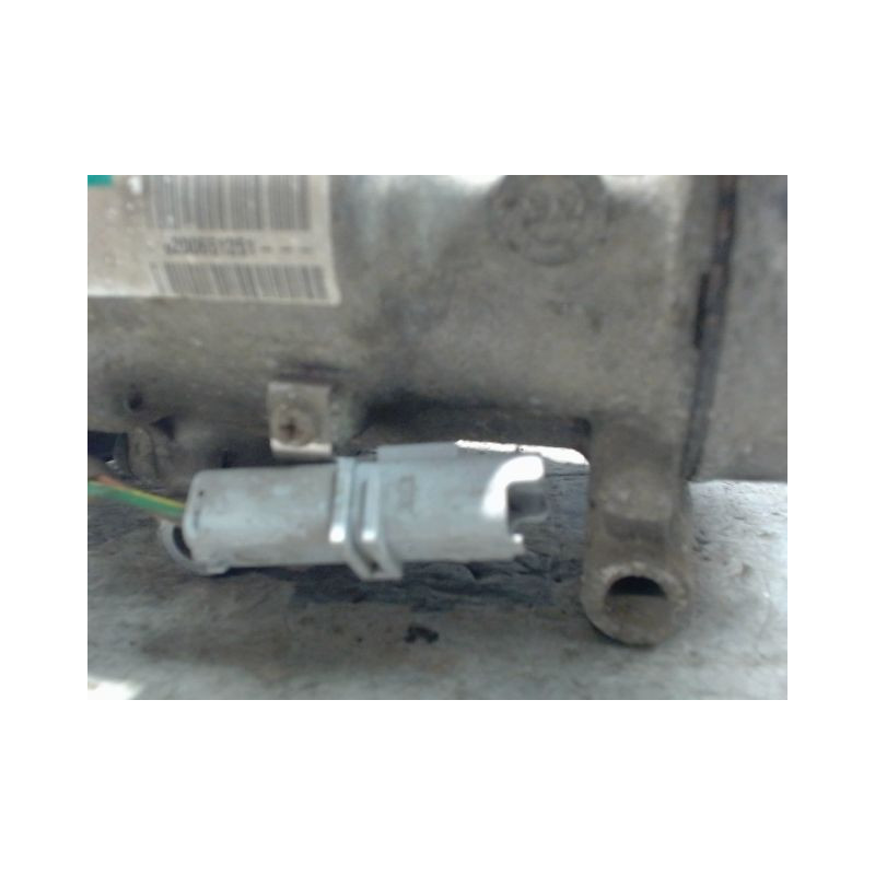 COMPRESSEUR AIR CONDITIONNE RENAULT CLIO III 2007-