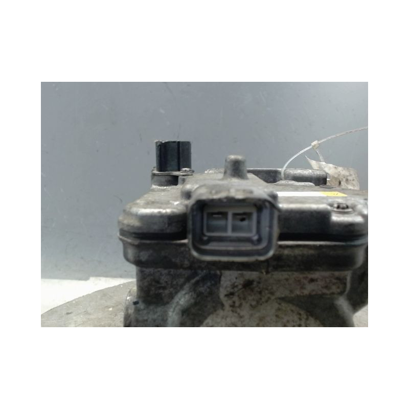 COMPRESSEUR AIR CONDITIONNE TOYOTA YARIS