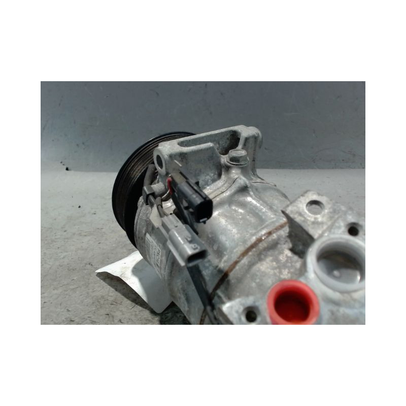 COMPRESSEUR AIR CONDITIONNE RENAULT SCENIC