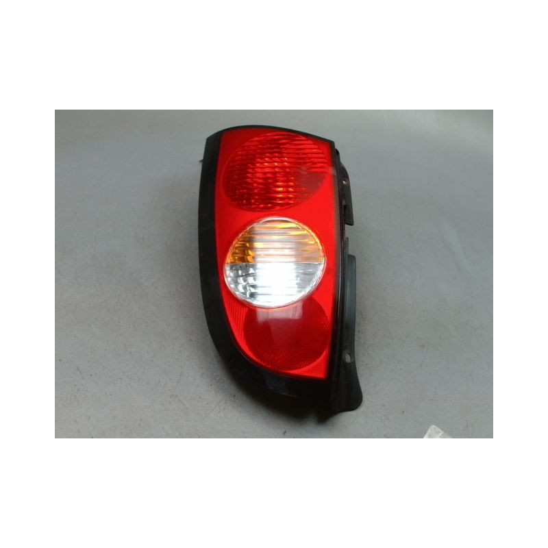 FEU ARRIERE GAUCHE  HYUNDAI ATOS PRIME I 2000-2003
