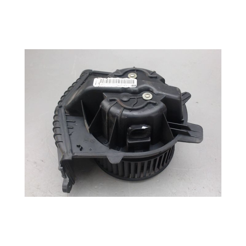 MOTEUR VENTILATEUR CHAUFFAGE RENAULT MEGANE
