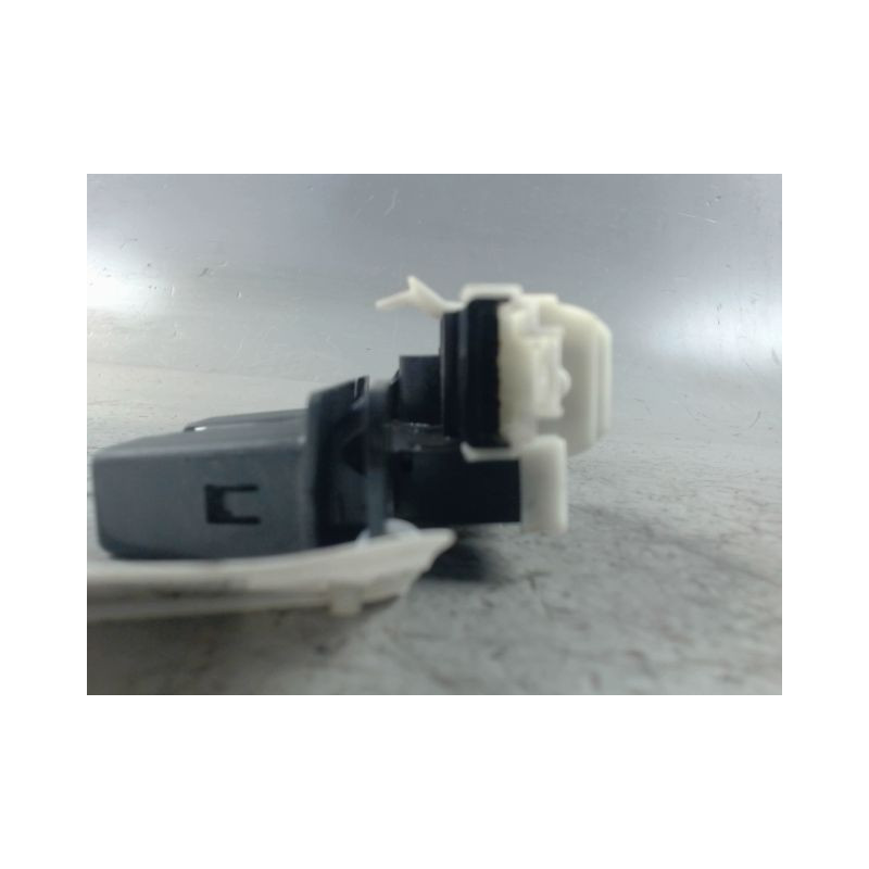 SERRURE HAYON  RENAULT MEGANE II PH1 02-05