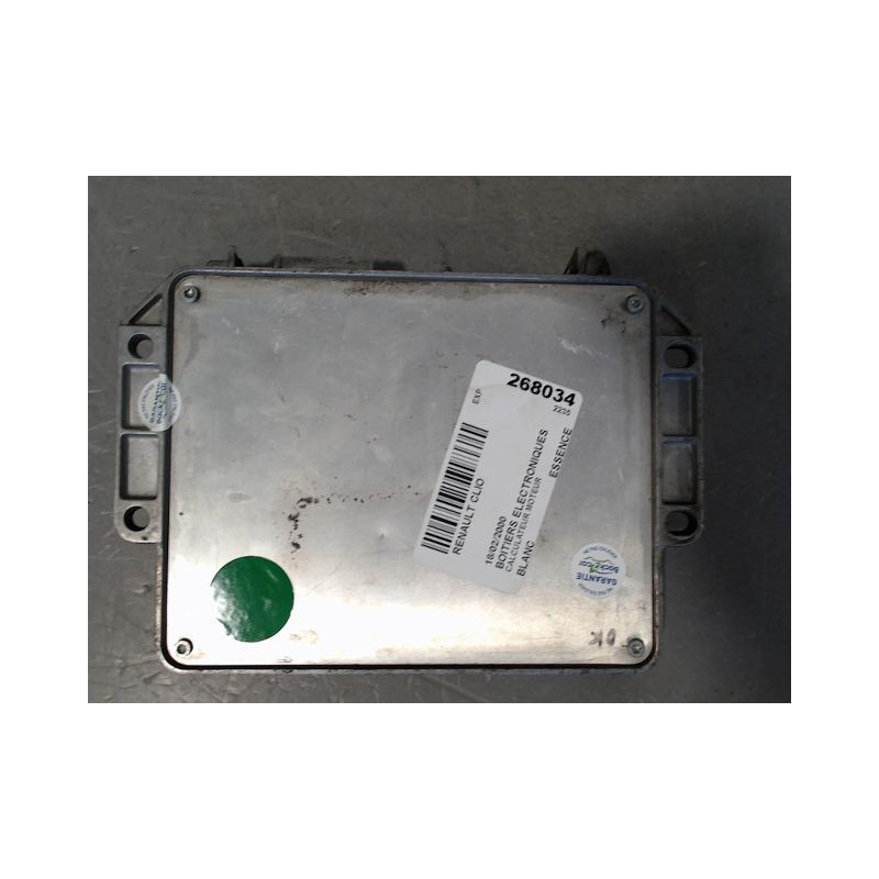 CALCULATEUR MOTEUR RENAULT CLIO