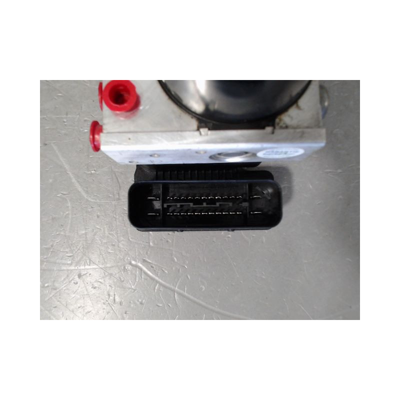 UNITE HYDRAULIQUE ABS TOYOTA YARIS