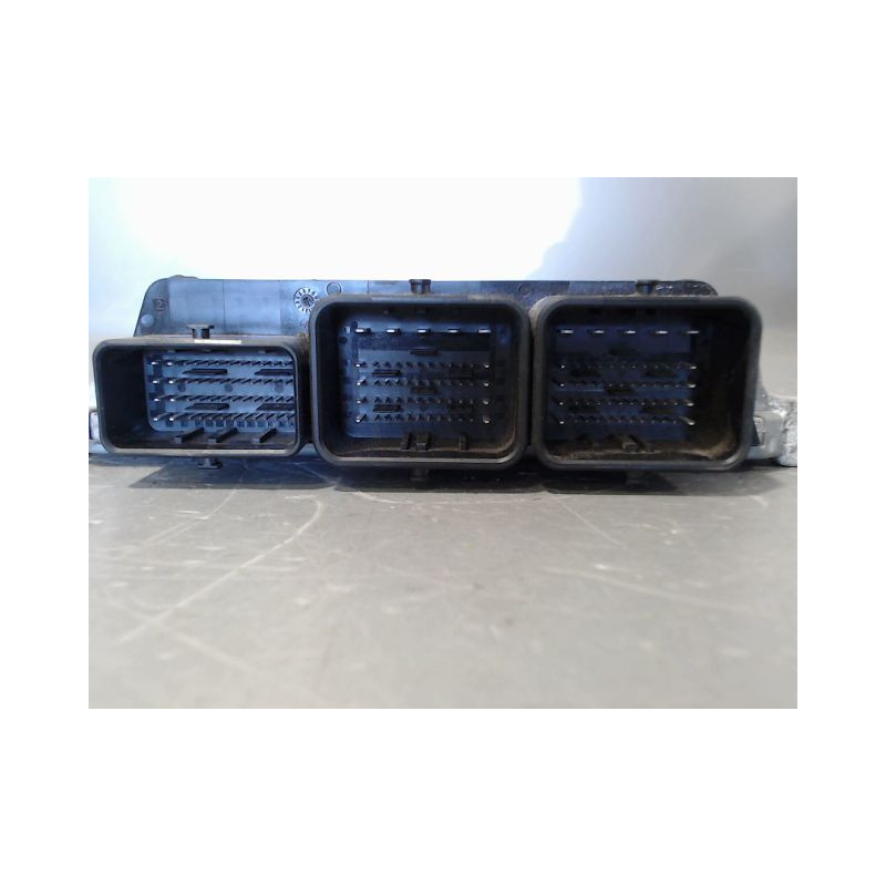 CALCULATEUR MOTEUR FORD C-MAX