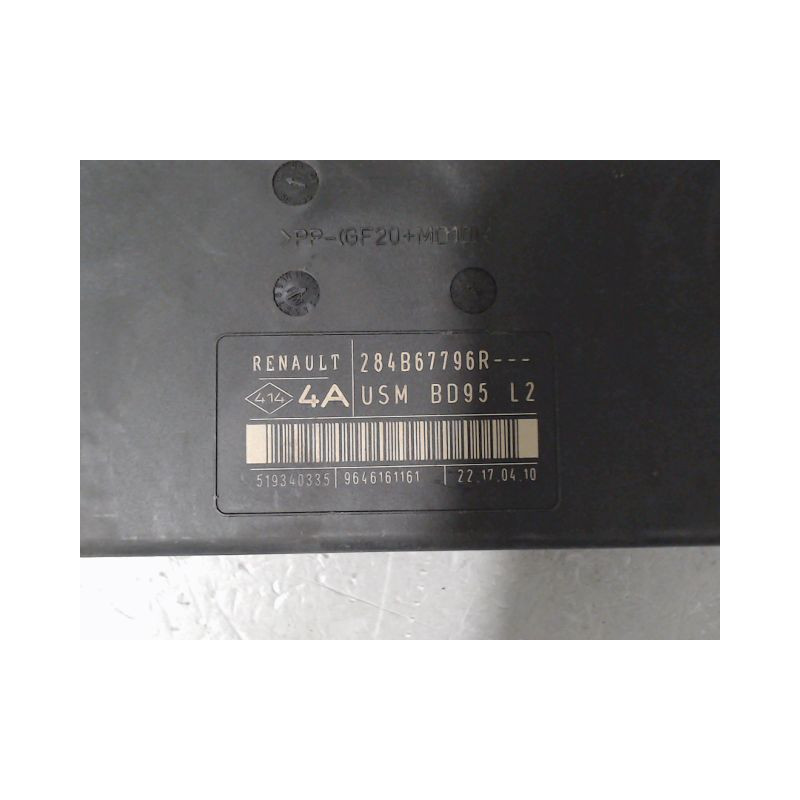 BOITE A FUSIBLES RENAULT MEGANE