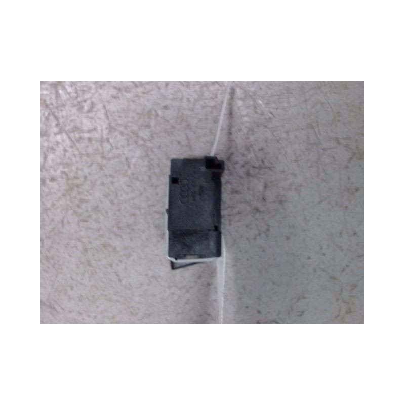 BOUTON DE WARNING AUDI A4 2008-