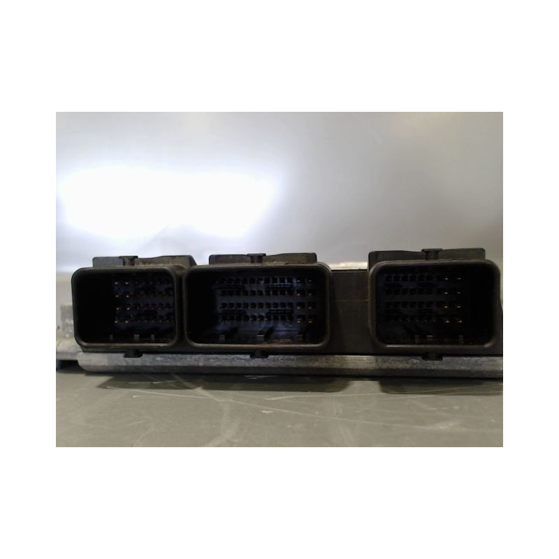 CALCULATEUR MOTEUR PEUGEOT 307