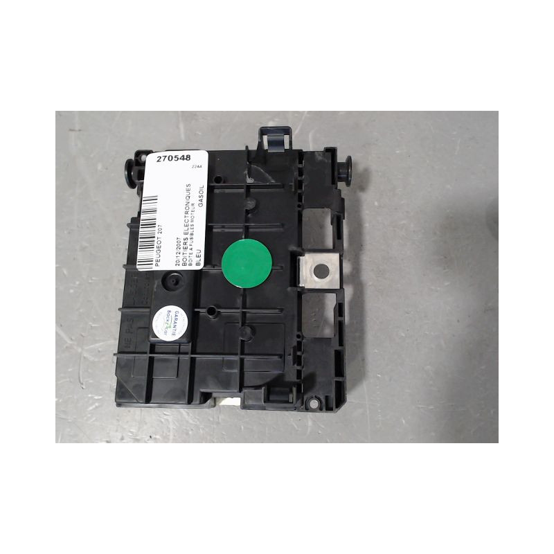 BOITE A FUSIBLES PEUGEOT 207