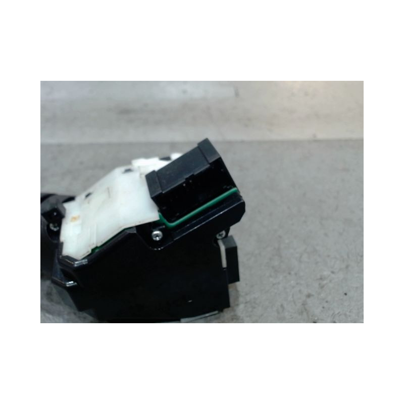 COMMANDE ESSUIE GLACE NISSAN QASHQAI
