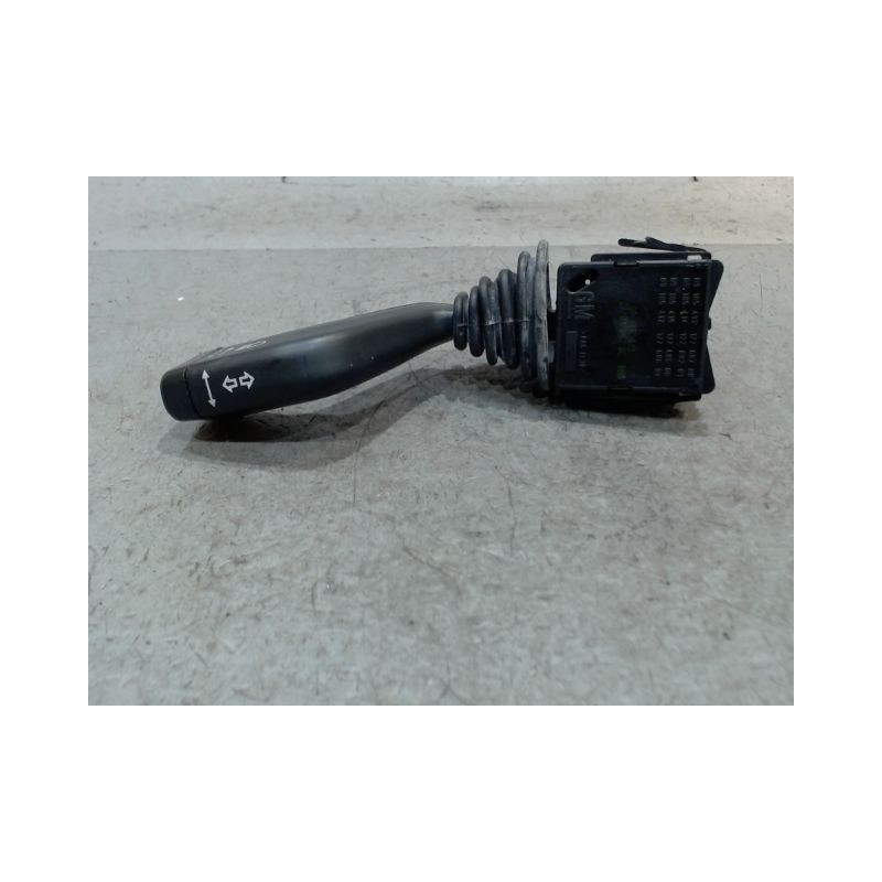COMMANDE CLIGNOTANT OPEL CORSA