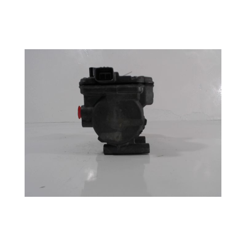 COMPRESSEUR AIR CONDITIONNE TOYOTA YARIS II 2010-