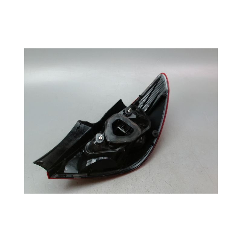 FEU ARRIERE GAUCHE  OPEL CORSA IV Phase 2 (D) 2011-2015