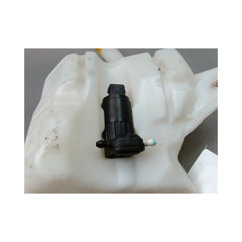 RESERVOIR LAVE-GLACE AVANT OPEL CORSA IV Phase 2 (D) 2011-2015