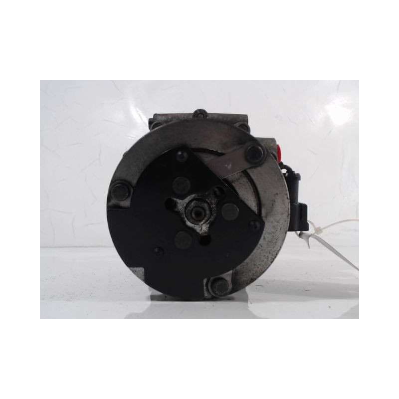 COMPRESSEUR AIR CONDITIONNE FORD FIESTA 2010-