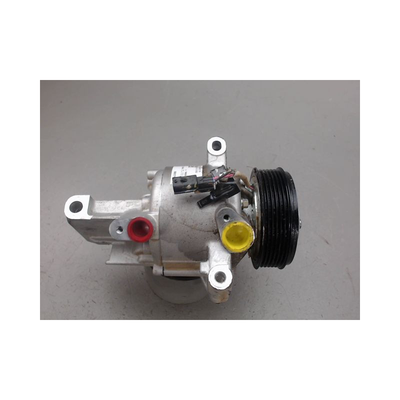 COMPRESSEUR AIR CONDITIONNE DACIA DUSTER