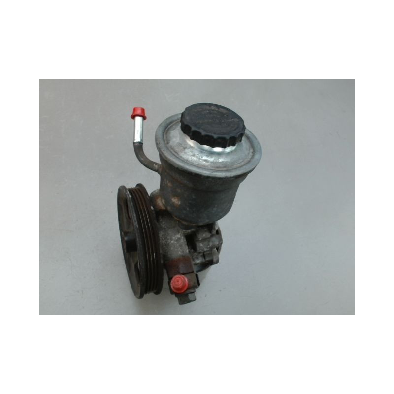 POMPE DIRECTION ASSISTEE TOYOTA YARIS