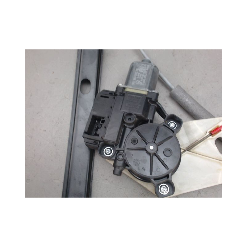 MECANISME LEVE-GLACE AVANT DROIT VOLKSWAGEN POLO