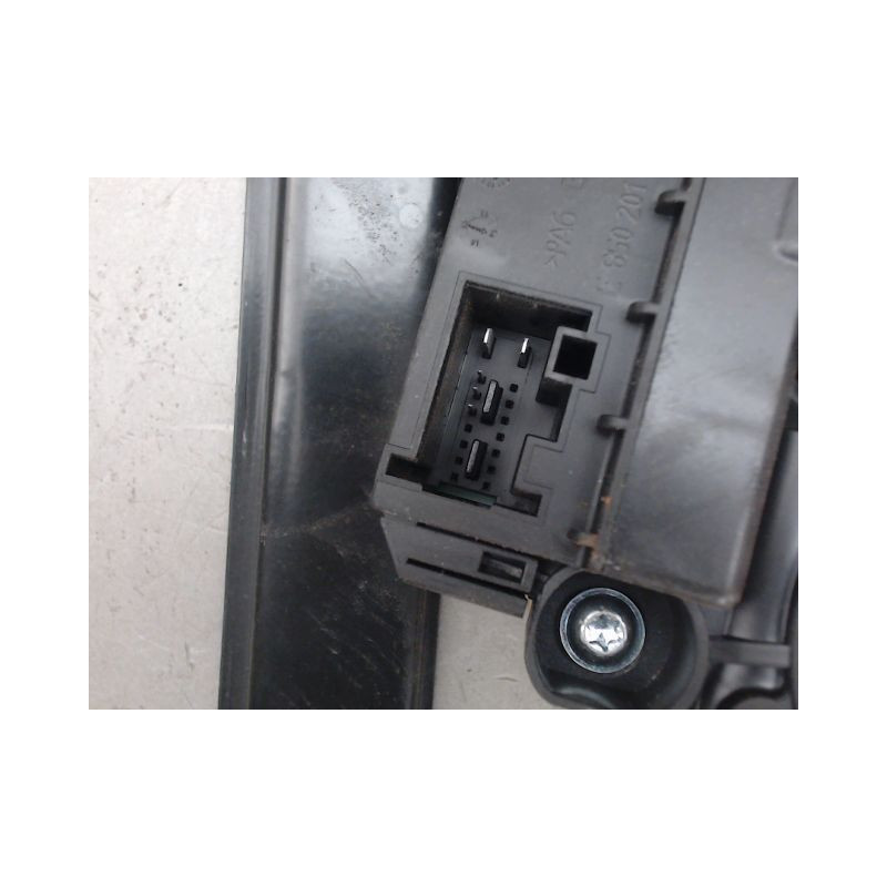 MECANISME LEVE-GLACE AVANT DROIT VOLKSWAGEN POLO