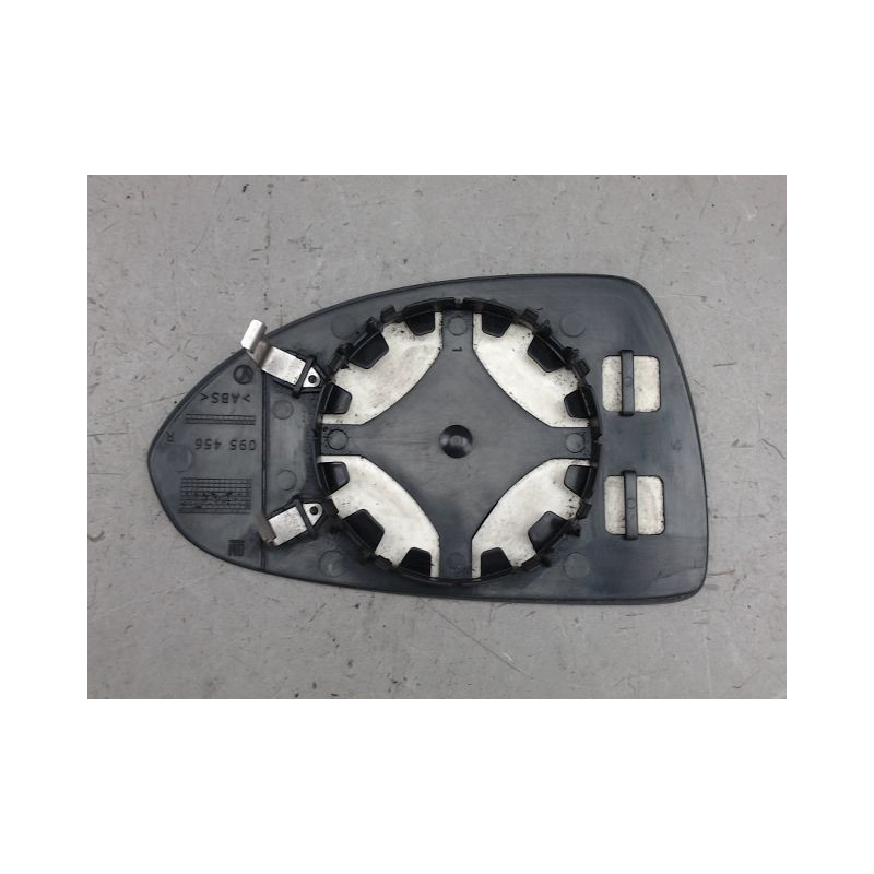 GLACE RETROVISEUR EXT D OPEL CORSA