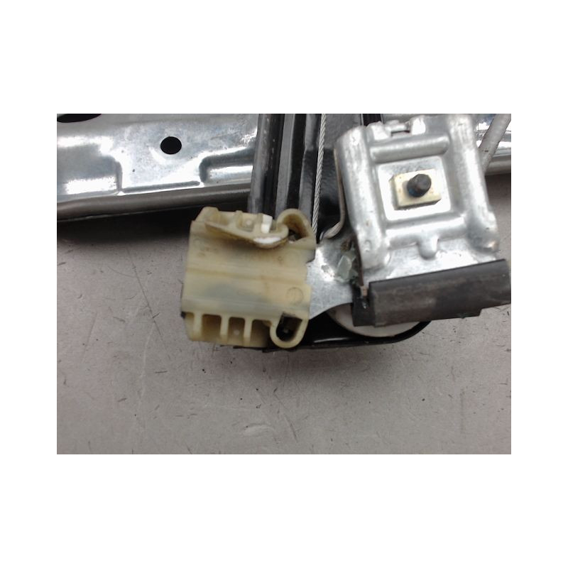 MECANISME LEVE-GLACE AVANT GAUCHE VOLKSWAGEN POLO