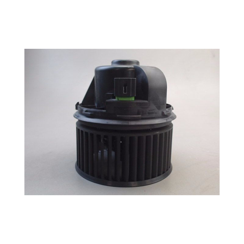 MOTEUR VENTILATEUR CHAUFFAGE FORD C-MAX