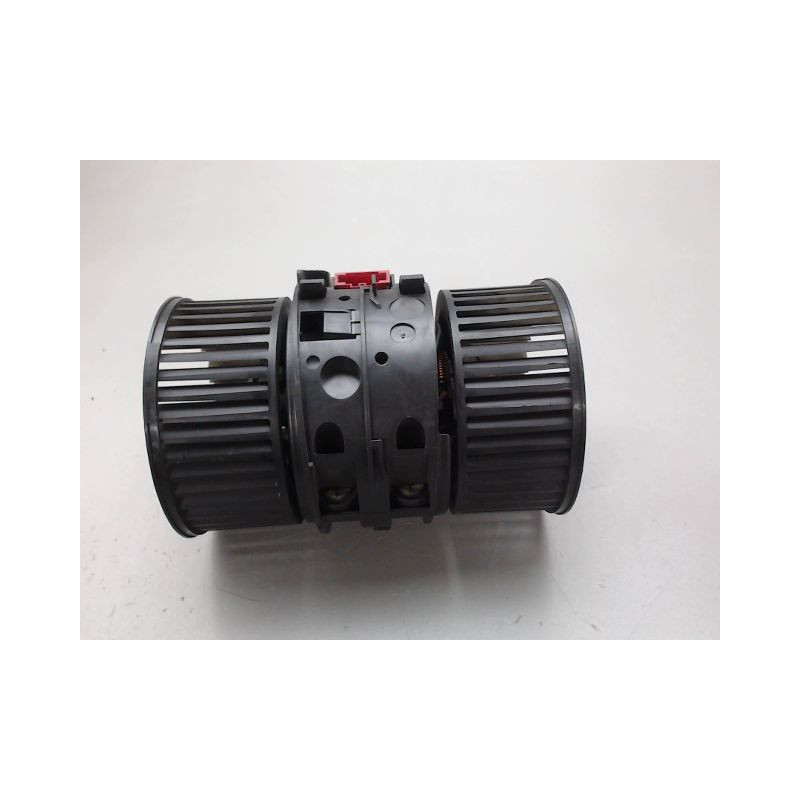 MOTEUR VENTILATEUR CHAUFFAGE RENAULT MEGANE