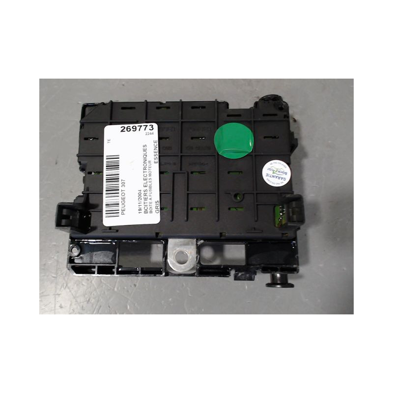 BOITE A FUSIBLES PEUGEOT 307