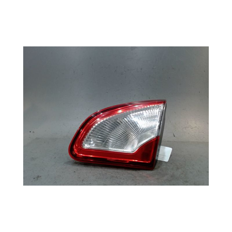 FEU ARRIERE INTERIEUR DROIT NISSAN QASHQAI
