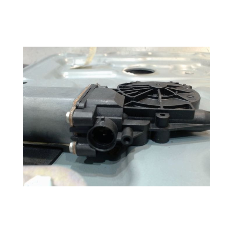MECANISME+MOTEUR LEVE-GLACE AVANT DROIT NISSAN QASHQAI