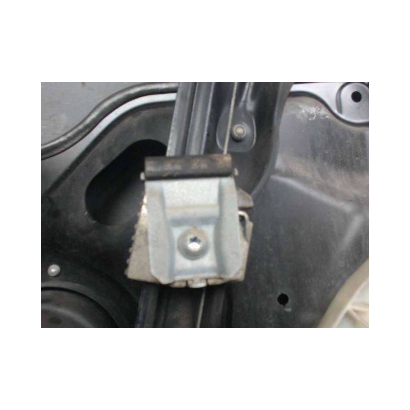 MECANISME LEVE-GLACE AVANT GAUCHE VOLKSWAGEN PASSAT SW 2005-
