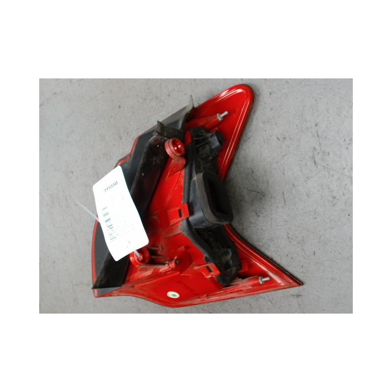 FEU ARRIERE GAUCHE  PEUGEOT 3008 2009-