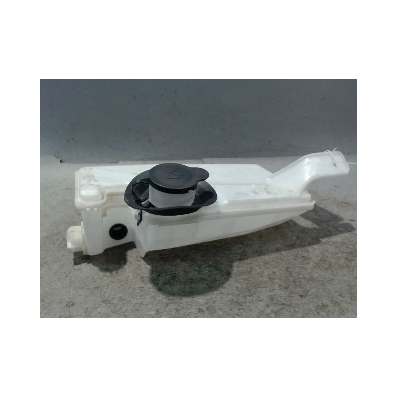 RESERVOIR LAVE-GLACE AVANT DACIA JOGGER