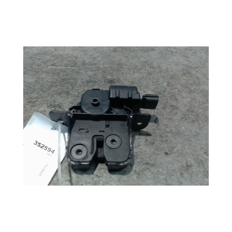 SERRURE HAYON  RENAULT SCENIC III 2009-