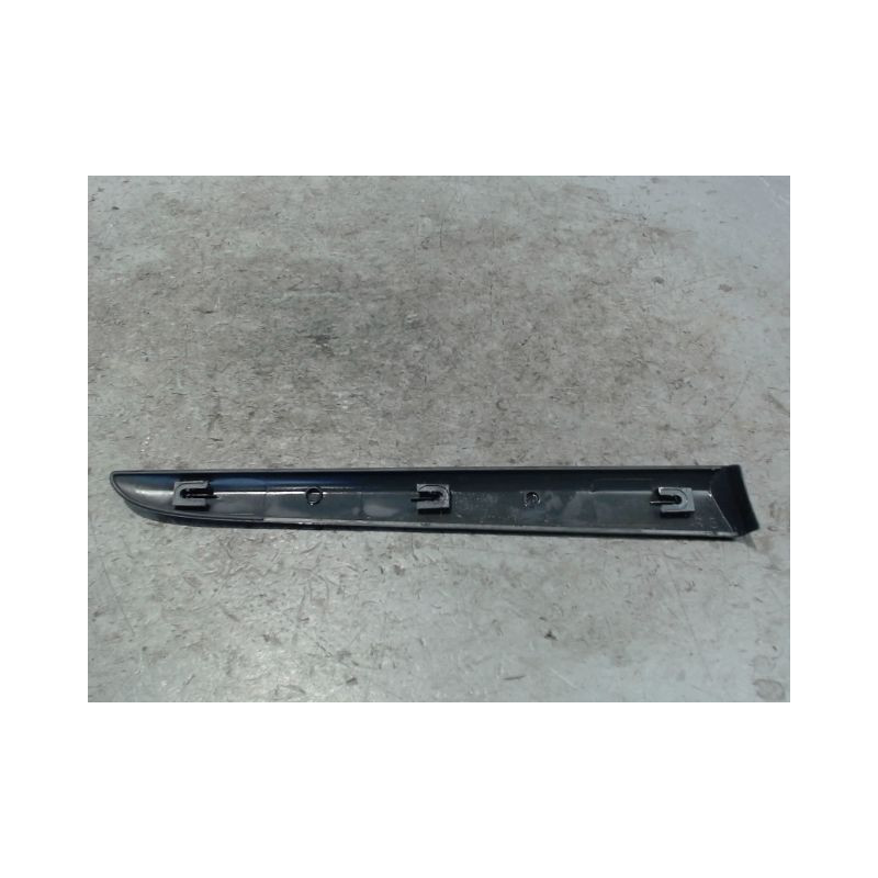 PORTILLON CARBURANT AILE ARRIERE GAUCHE RENAULT CLIO III 2007-