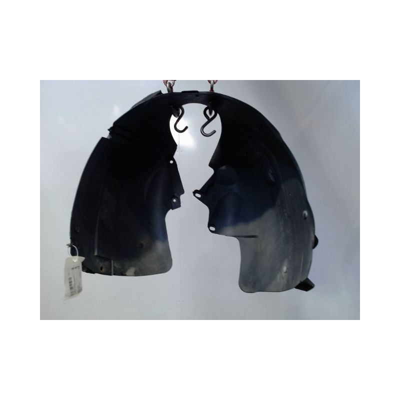 PARE-BOUE AVANT GAUCHE FORD FOCUS COUPE 98-04