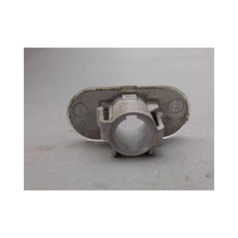 REPETITEUR AILE GAUCHE RENAULT TWINGO