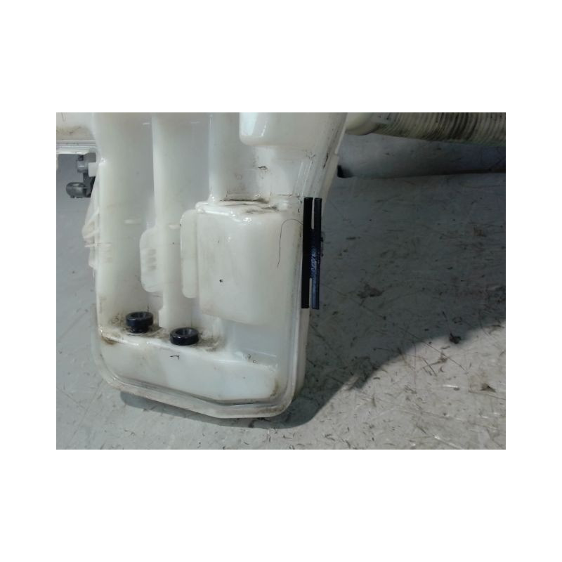 RESERVOIR LAVE-GLACE AVANT BMW SERIE 1