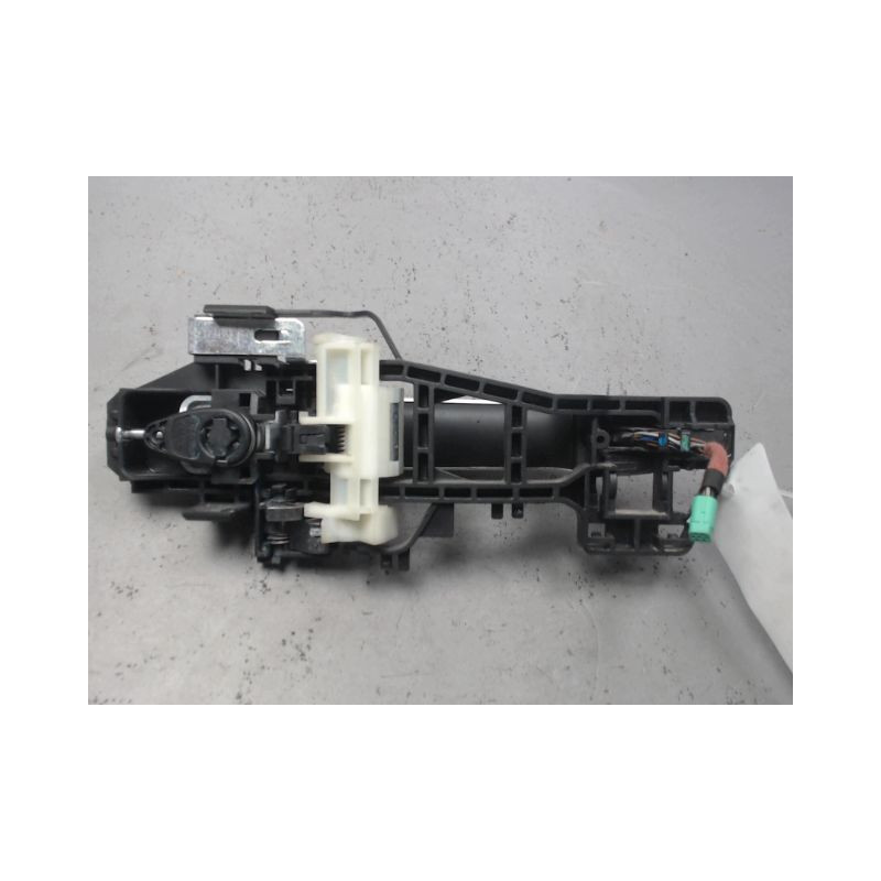POIGNEE EXTERIEURE PORTE AVANT GAUCHE FORD KUGA