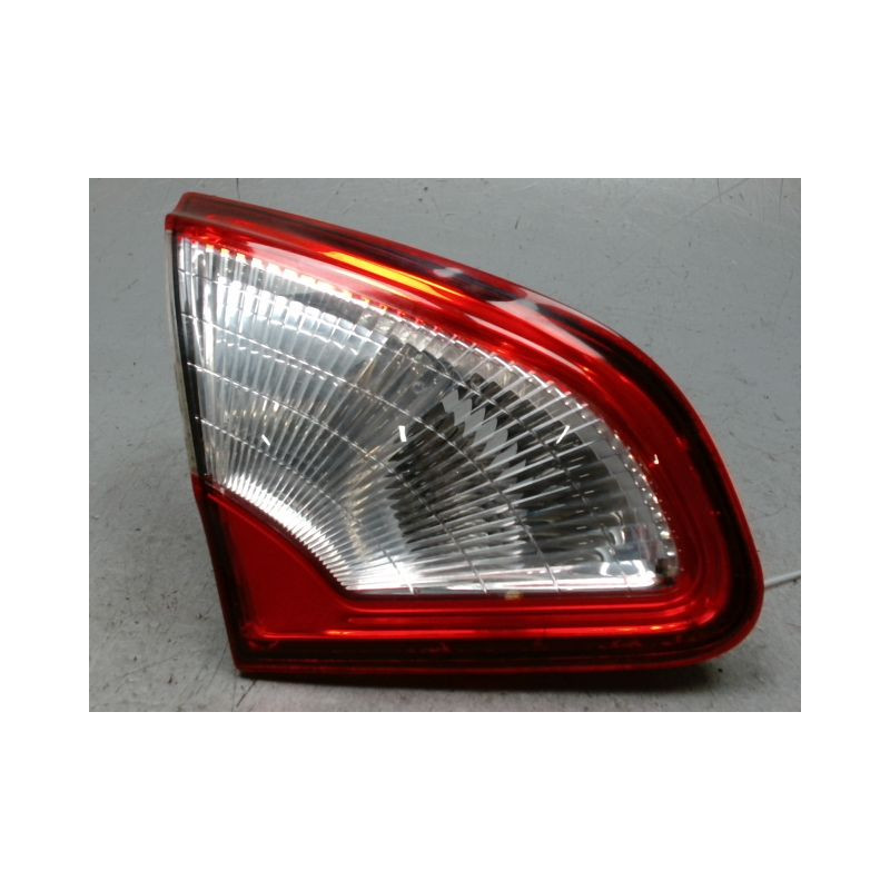 FEU ARRIERE INTERIEUR GAUCHE NISSAN QASHQAI